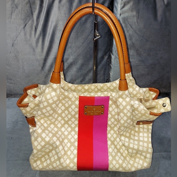 KATE SPADE NEW YORK "STEVIE" VINTAGE CLASSIC SPADE STUCCO SHOULDER BAG LIKE NEW - Picture 2 of 14